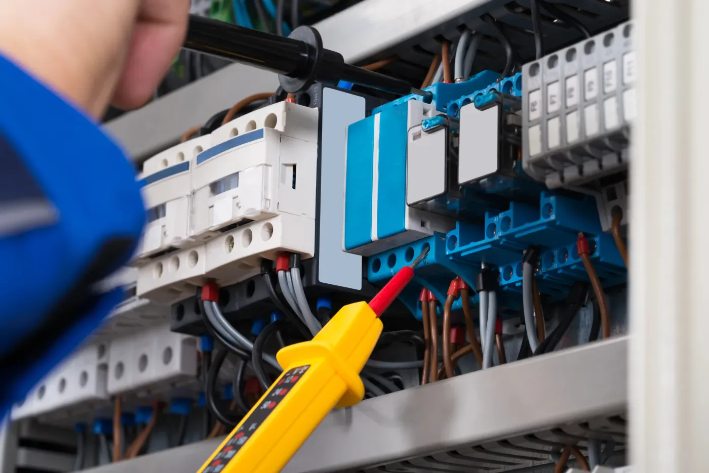 Contrôle d'un coffret et test des protections différentielles à Palaiseau